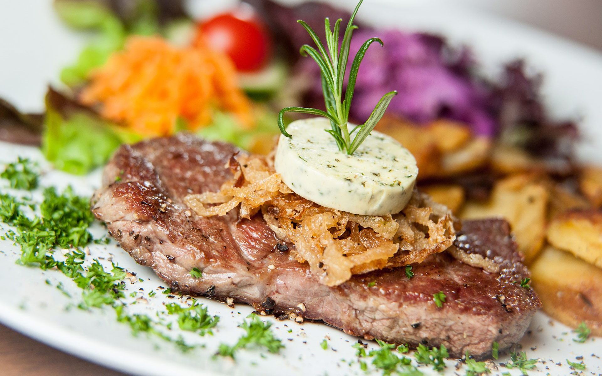 August – „Steaks vom Grill”